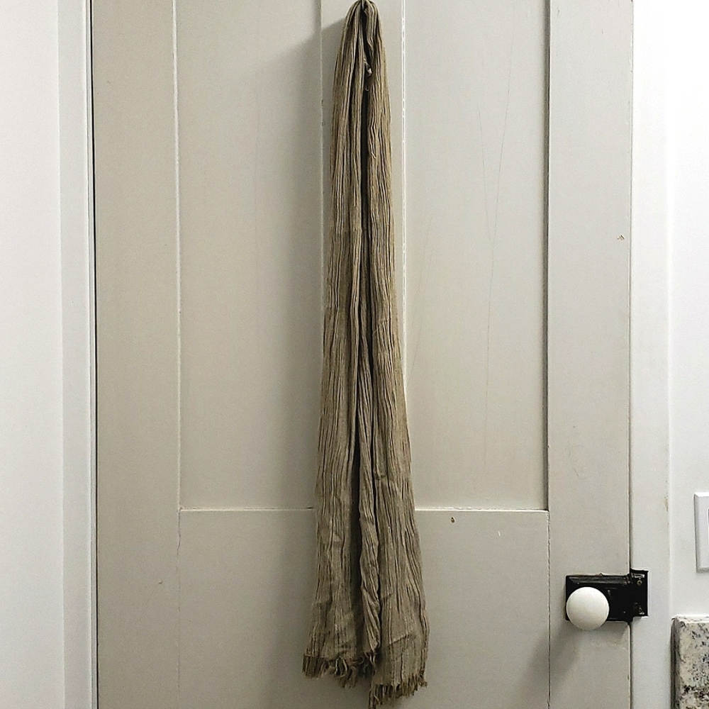 Grey scarf